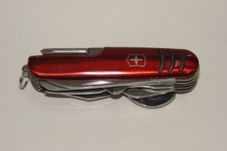 Briceag multifunctional