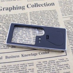 Lupa Multifunctional 3X si 10X cu Leduri Magnifier 7007 